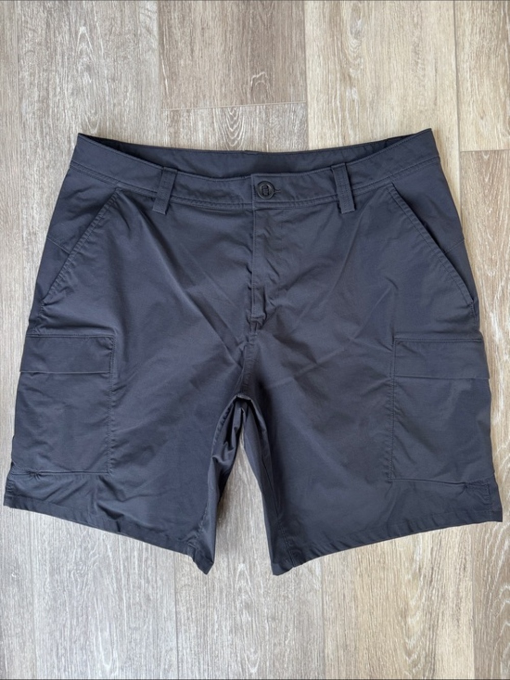 Under Armour Men's Black Cargo Shorts - Lightweight Active Wear